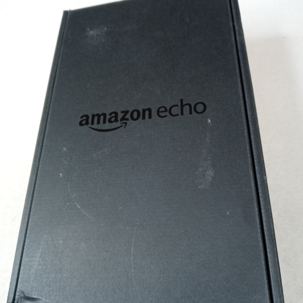 Amazon Echo (1st Generation) Smart Assistant - Ale